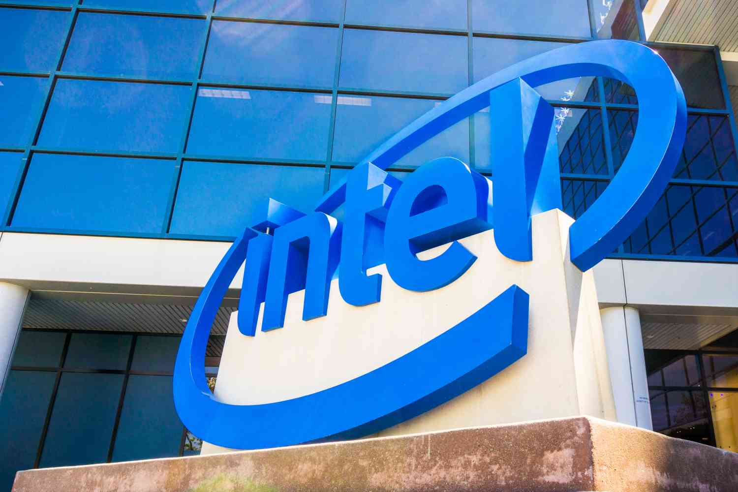 Looking at the VLSI v. Intel Case